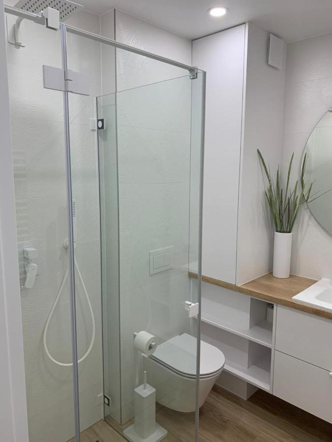 Apartament Nadmorski Z Basenem Klifowa Rewal Exterior photo